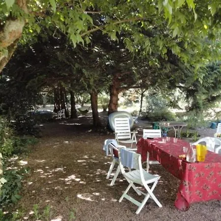 Grande Maison Familiale, Calme, Tranquille, 900 M De La *