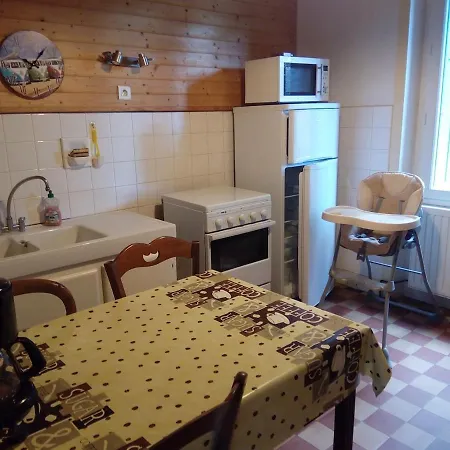 Holiday home Grande Maison Familiale, Calme, Tranquille, 900 M De La Longeville-sur-Mer