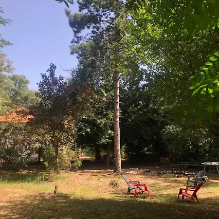 Grande Maison Familiale, Calme, Tranquille, 900 M De La