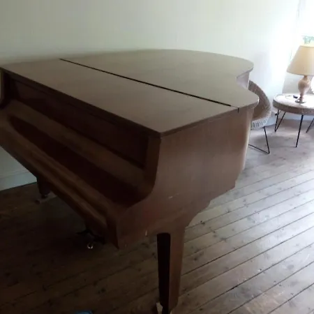 Grande Maison Familiale, Calme, Tranquille, 900 M De La Longeville-sur-Mer