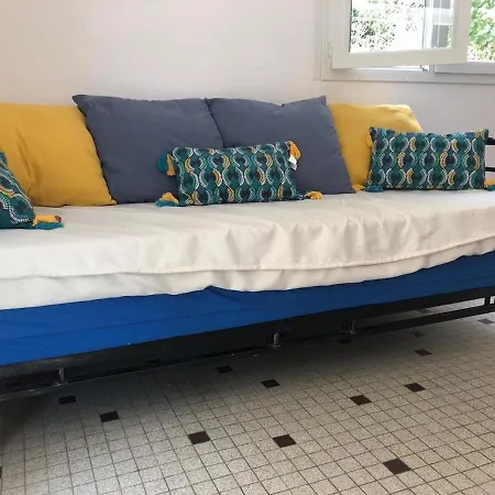 Grande Maison Familiale, Calme, Tranquille, 900 M De La Hébergement de vacances *