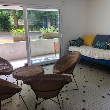 Grande Maison Familiale, Calme, Tranquille, 900 M De La Hébergement de vacances *