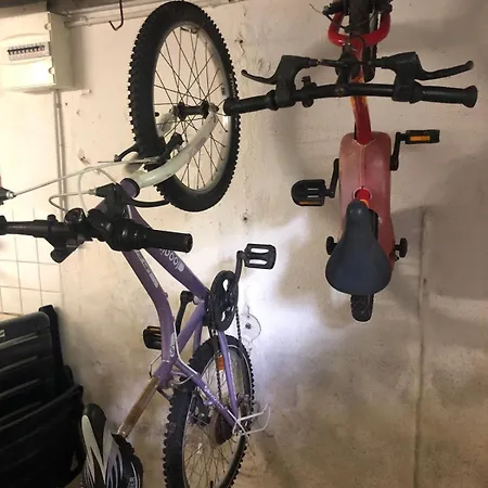 Grande Maison Familiale, Calme, Tranquille, 900 M De La *