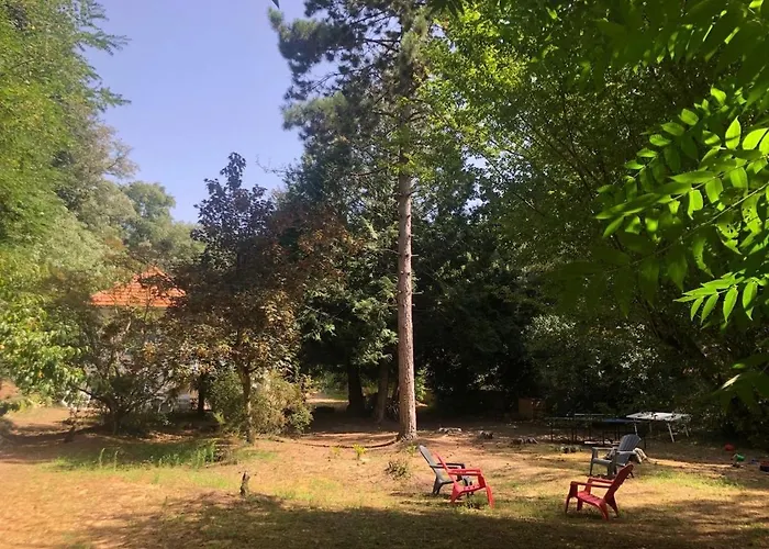 Grande Maison Familiale, Calme, Tranquille, 900 M De La